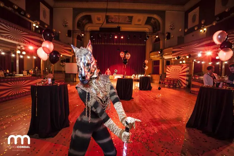 Intel · Cabaret Cirque — foto 5