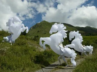 Caballos Orgullosos — imagen 2