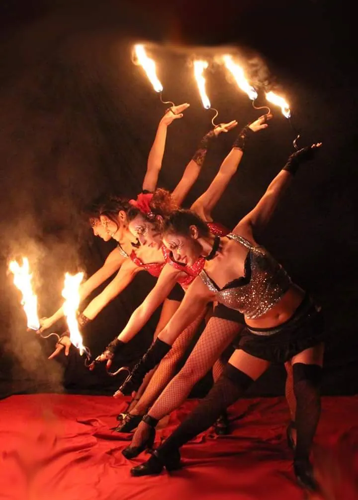Fire Dancer — imagen 4