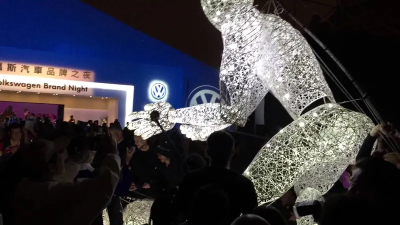 Gigante luminoso — imagen 8