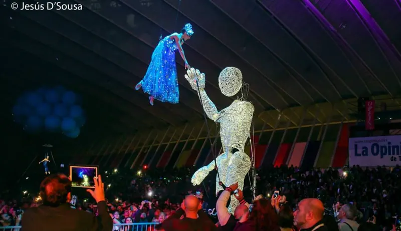 Gigante luminoso — imagen 9